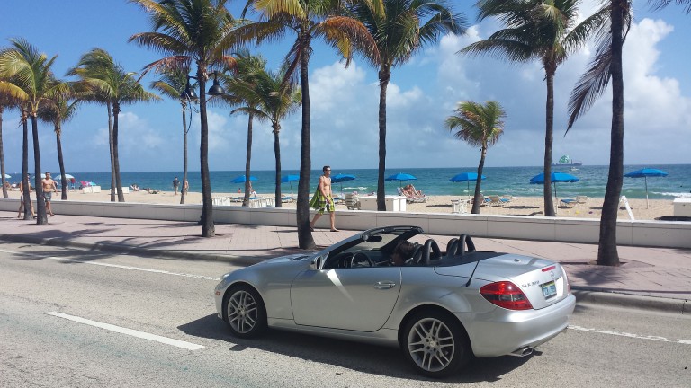 Best Dash Cam Miami, FL driving along the beach